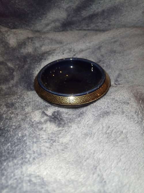 Vintage 24 K gold painted Kipuros hand made pin dish