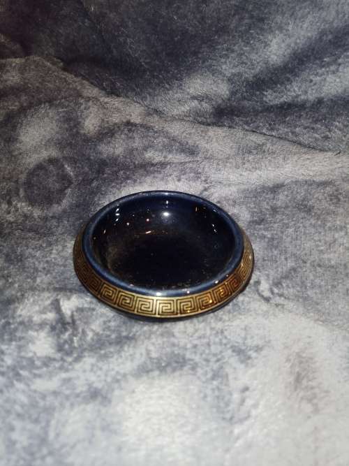 Vintage 24 K gold painted Kipuros hand made pin dish