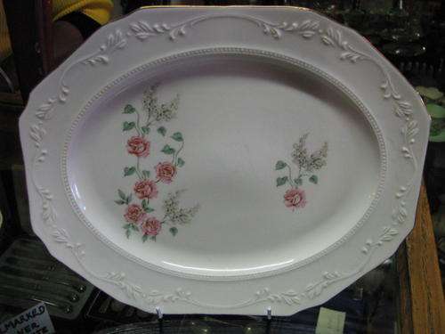 ## LA ROCHELLE "CANTANA" PLATTER ##