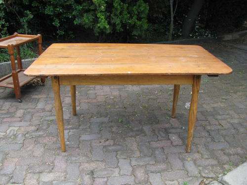 A STUNNING VERY OLD GLOBE TABLE