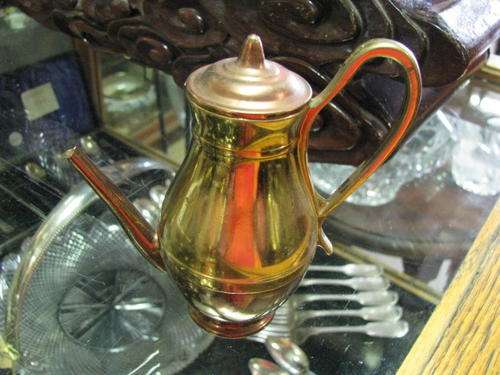 A BRASS AND COPPER SMALL COFFEE POT WITH LID @@@ CRAAZZZYYYY R1 START