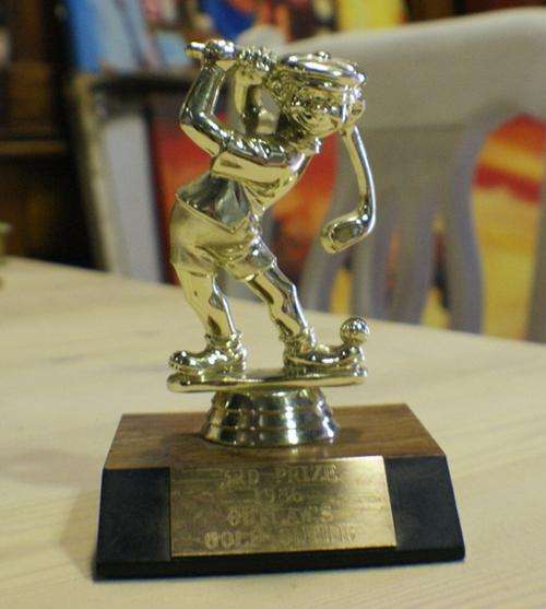 FUNNY OLD GOLF TROPHY@@@CRAAAAZZZY R1 START