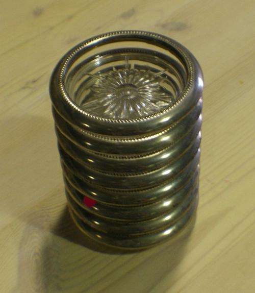 WHAT A FIND+*+*+* 8 X SILVER PLATED & CRYSTAL COASTERS @@@CRAZY R1 START