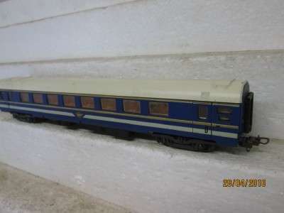 HO SCALE: SAR LIMA FIRST CLASS BLUE TRAIN COACH - LOT 764H