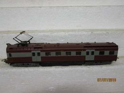 HO SCALE : LIMA SAR POWERED SUBURBAN FIRST CLASS COACH - LOT 418J