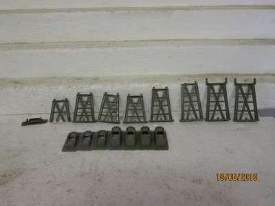 HO SCALE : LIMA BRIDGE & RAIL SUPPORTS - LOT 757J