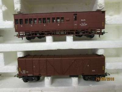 HO SCALE LIMA SAR PRETORIA SET - LOT 359K