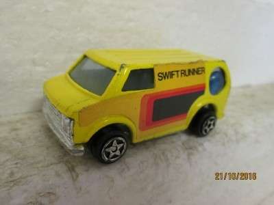 DIE CAST SWIFT RUNNER VAN - LOT 670K