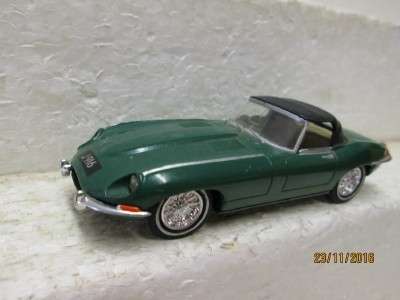 DIE CAST MATCHBOX DINKY : E-TYPE JAGUAR - LOT 831K