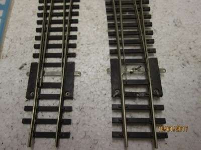 HO/OO SCALE GRAHAM FARISH LEFT HAND POINT x2 (Reduced to clear) - LOT 308L