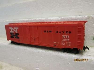 HO SCALE : NEWHAVEN BOX CAR - LOT 967L