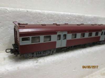 HO SCALE : LIMA SAR THIRD CLASS SUBURBAN COACH - LOT 261M