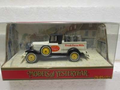 DIE CAST MOY Y-35 1930 MODEL A FORD (FRESH FARM MILK) - LOT 360M