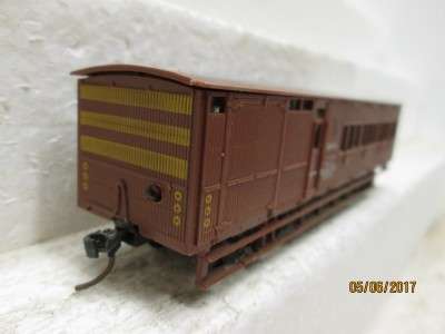 HO SCALE : LIMA SAR V8 GUARD VAN - LOT 528M