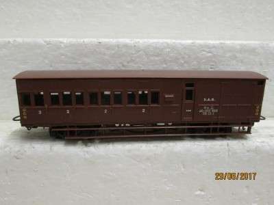 HO SCALE: LIMA SAR V8 GUARD VAN - LOT 138N