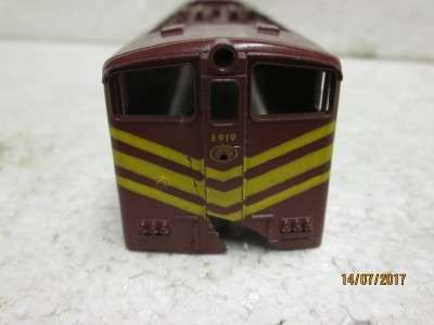 HO SCALE : LIMA SAR BROWN 5E BODY SHELL - LOT 503N