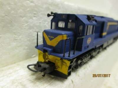 HO SCALE : LIMA SAR CLASS 34 BLUE DIESEL (DUMMY) - LOT 550N