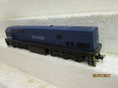 HO SCALE : FRATESCHI SAR CLASS 34 BLUE DIESEL LOCO (BOXED) - LOT 574N