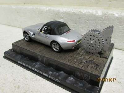 DIE CAST : 007 COLLECTION - BMW Z8  'THE WORLD IS NOT ENOUGH' - LOT 588N