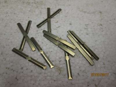 HO/OO SCALE : PECO x24 METAL RAIL JOINERS SL10 - LOT 611N