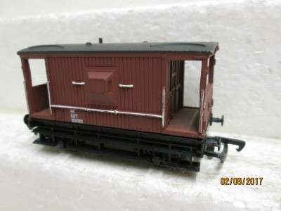 OO SCALE : BACHMANN  20T NE GUARD VAN - LOT 736N