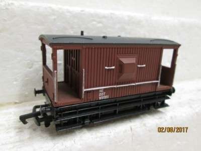 OO SCALE : BACHMANN  20T NE GUARD VAN - LOT 736N