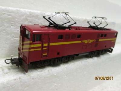 HO SCALE : LIMA SAR RED 5E ELECTRIC LOCO - LOT 859N