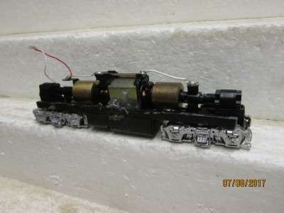 HO SCALE : ATHEARN  F7 DIESEL LOCO CHASSIS - LOT 888N