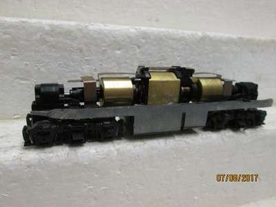 HO SCALE : ATHEARN  F7 DIESEL LOCO CHASSIS - LOT 889N