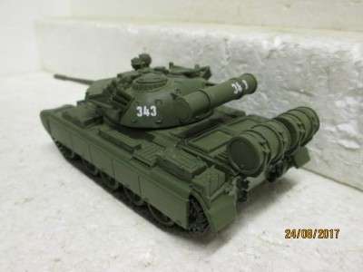 DIE CAST 1:50 SCALE : JAMES BOND COLLECTION T55 TANK - LOT 36P