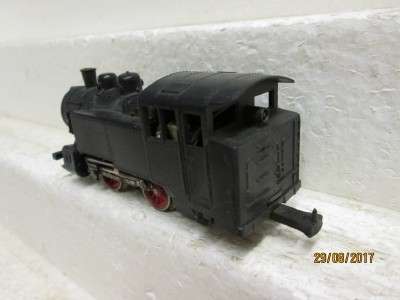 HO SCALE : LIMA 0-4-0 STEAM LOCO - LOT 241P