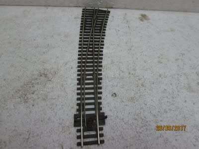 HO/OO SCALE : PECO CURVED RIGHT HAND POINT - LOT 598P