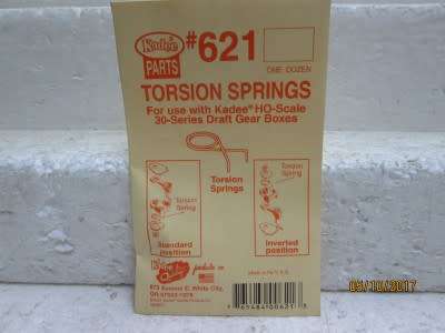 HO SCALE : KADEE TORSION SPRINGS No 621 (1 DOZEN) - LOT 757P