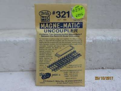 HO SCALE- KADEE MAGNE-MATIC UNCOUPLER (Reduced to clear) - LOT 823P