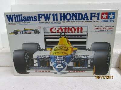 TAMIYA 1:20 SCALE GRAND PRIX KIT No 19 : WILLIAMS FW11 HONDA F-1 - LOT 136Q
