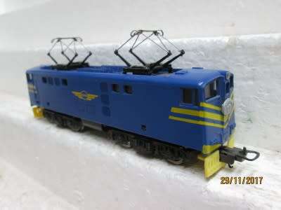 HO SCALE :  LIMA SAR 5E ELECTRIC LOCO DUMMY - LOT 370Q