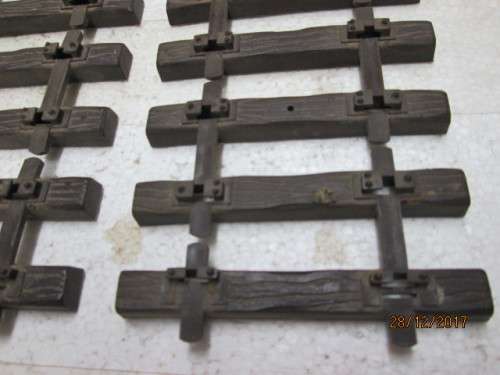 G SCALE : LGB SLEEPERS x66 - LOT 623Q