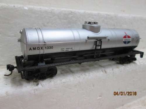 HO SCALE : TRAINLINE 40' SINGLE DOME TANKER (AMOCO) : BOXED - LOT 802Q