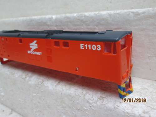HO SCALE : SAR CLASS 5E ELECTRIC LOCO BODY (SPOORNET) - LOT 917Q