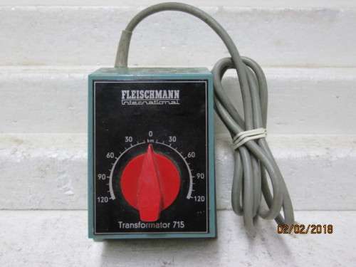 HO SCALE : FLEISCHMANN CONTROLLER / TRANSFORMER - LOT 129R