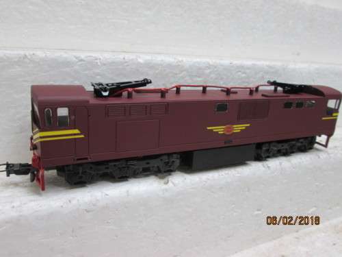 HO SCALE : SAR CLASS 7E BROWN ELECTRIC LOCO - LOT 290R