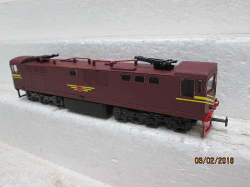 HO SCALE : SAR CLASS 7E BROWN ELECTRIC LOCO - LOT 290R