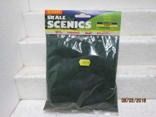 HO SCALE : HORNBY GREEN TUFTS (FOREST GREEN FINE) (Reduced to clear) - LOT 294R