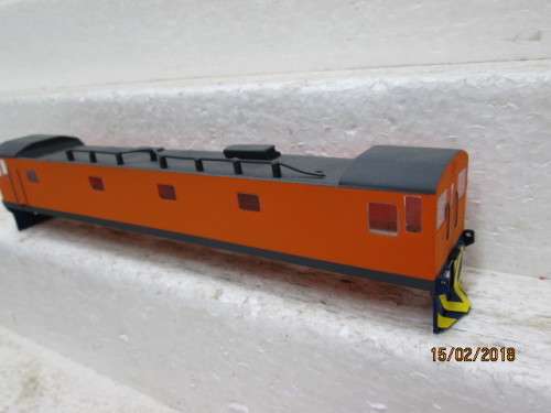 HO SCALE : SAR CLASS 7E3 ORANGE ELECTRIC LOCO BODY (SPOORNET) - LOT 436R