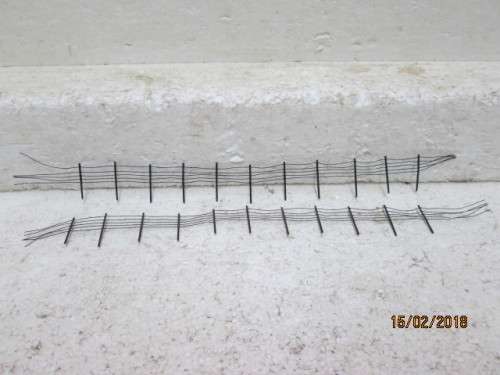HO SCALE : SAR STYLE FENCING (x2 LENGTHS) - LOT 467R