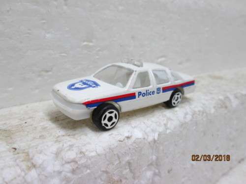 DIE CAST POLICE CAR - LOT 664R
