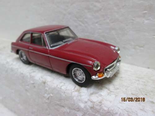 MATCHBOX-DINKY DY19 - MGB-GT V8- LOT 937R