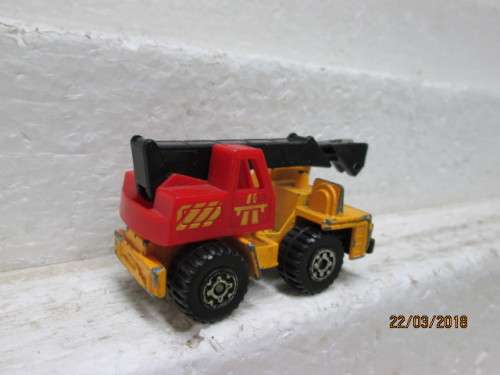 MATCHBOX MOBILE CRANE 1:90 SCALE - LOT 198S