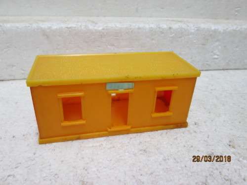 DIE CAST : MATCHBOX KING SIZE: PLASTIC BUILDING CONTAINER OFFICE - LOT 369S