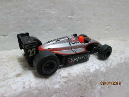 DIE CAST : FORMULA 1 RACING CARS x2 - LOT 375S